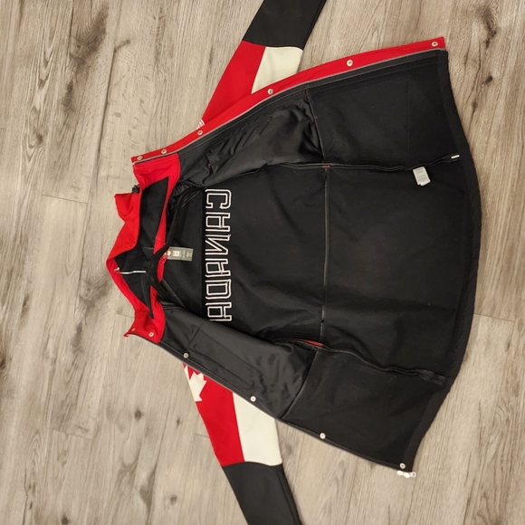2018 Winter Olympic Hudson's Bay Men's Jacket - Picture 6 of 9